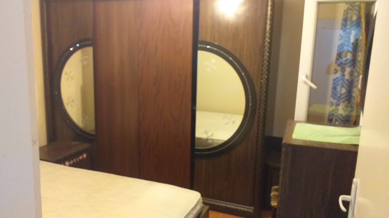 İKEA SÜRGÜLÜ YATAK ODASI DOLABI