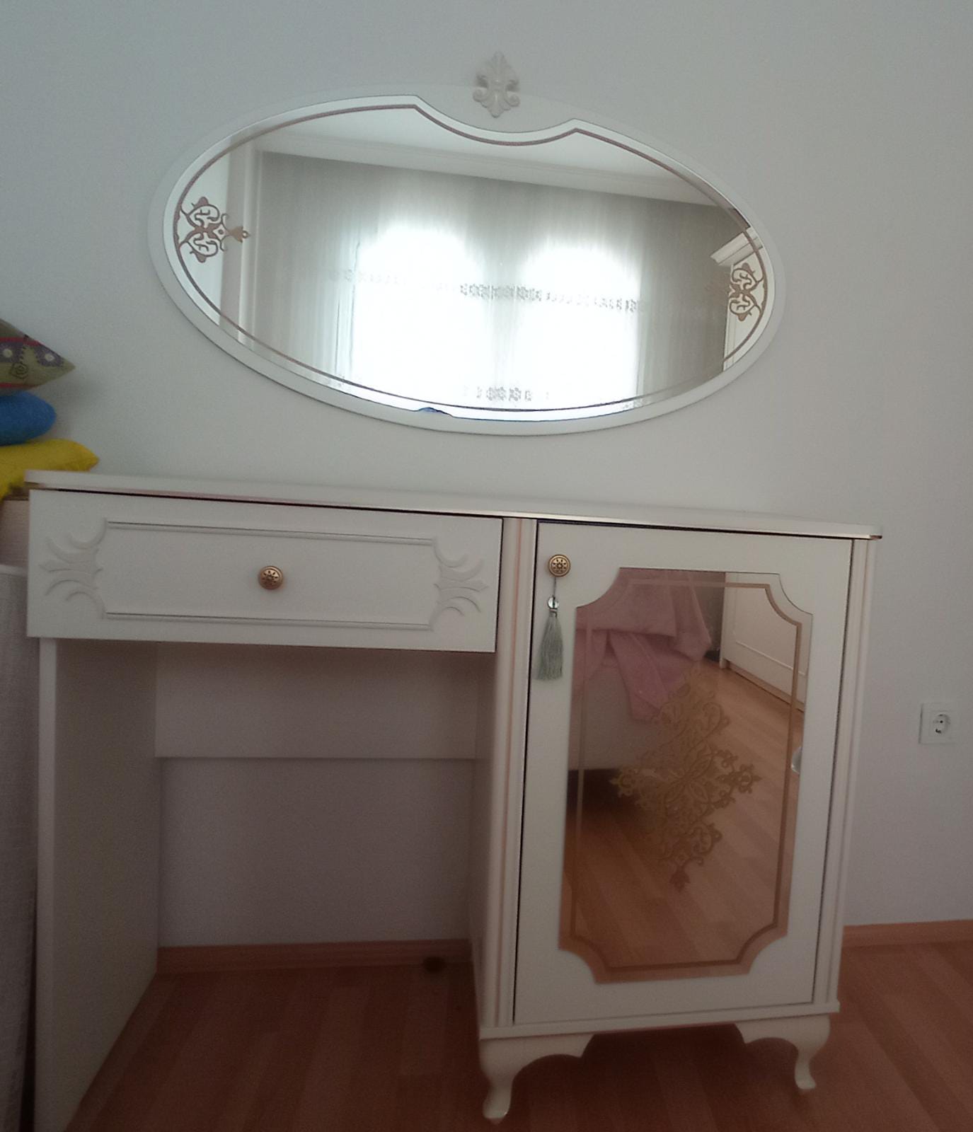 İKİNCİ EL DRESUAR YATAK ODASI