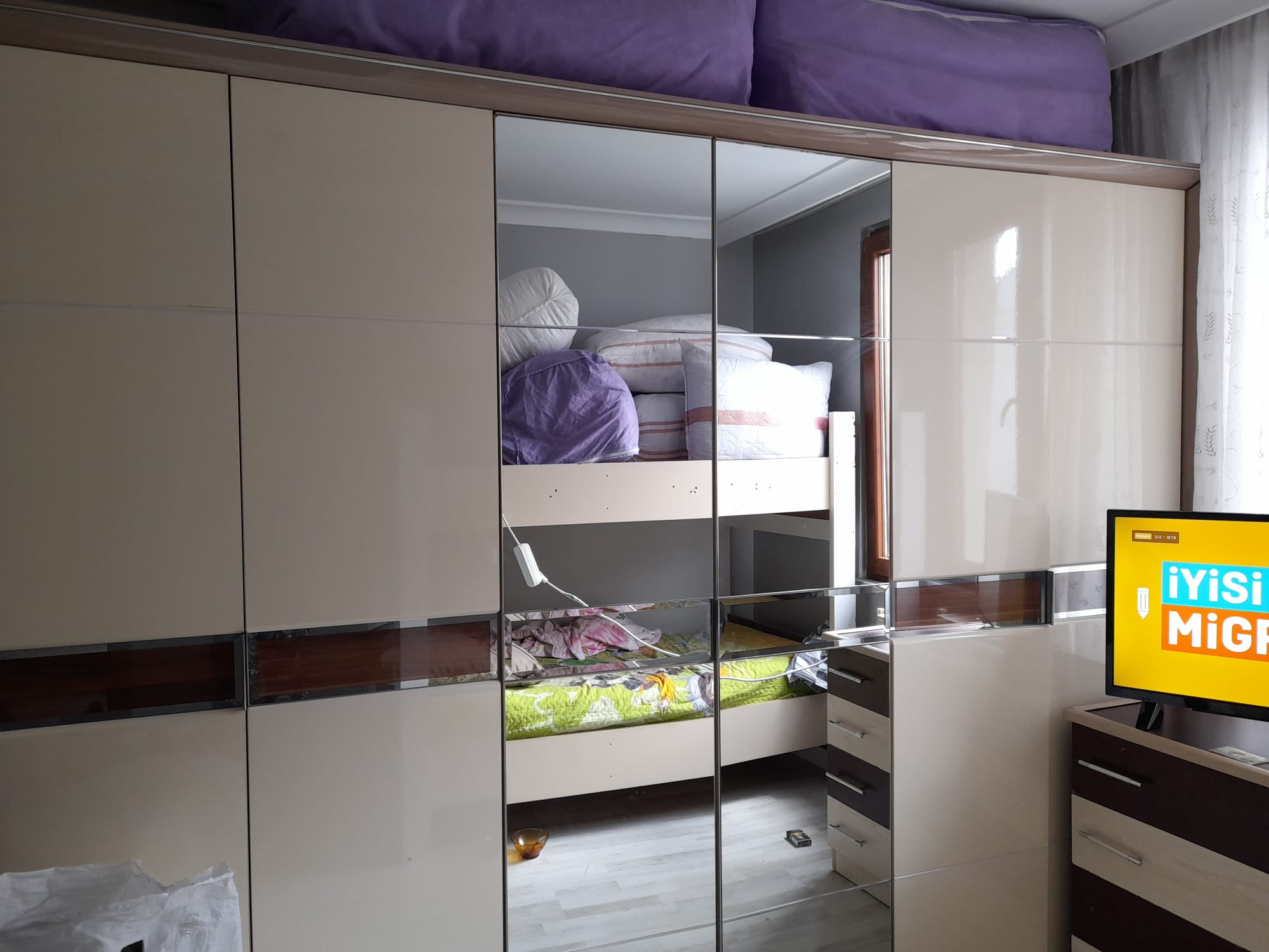 istikbal ikinci el yatak odası dolabı sürgülü